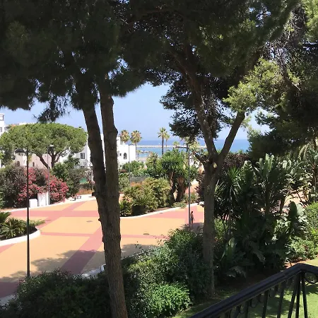 Banus Beach&pool *