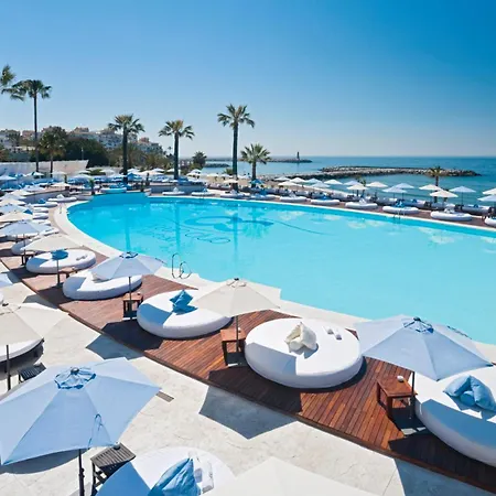 Banus Beach&pool *