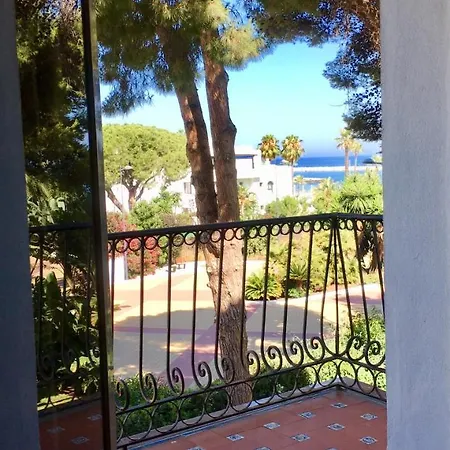 Banus Beach&pool *