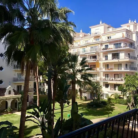 Banus Beach&pool *