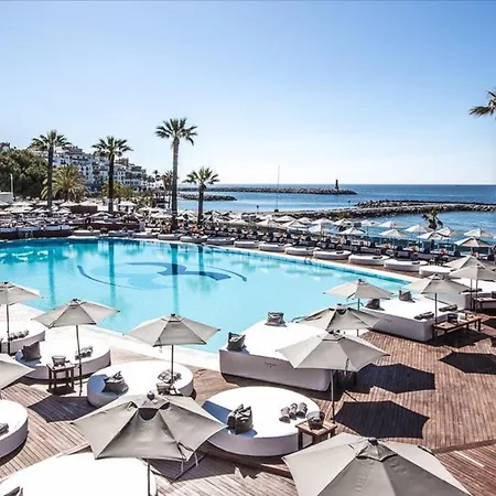 Banus Beach&pool *
